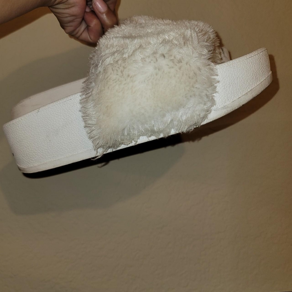 Free With Purchase White Fur Platform Slides